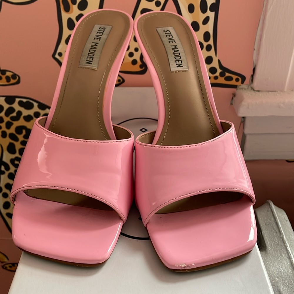 Steve Madden Signal Pink Patent Mules